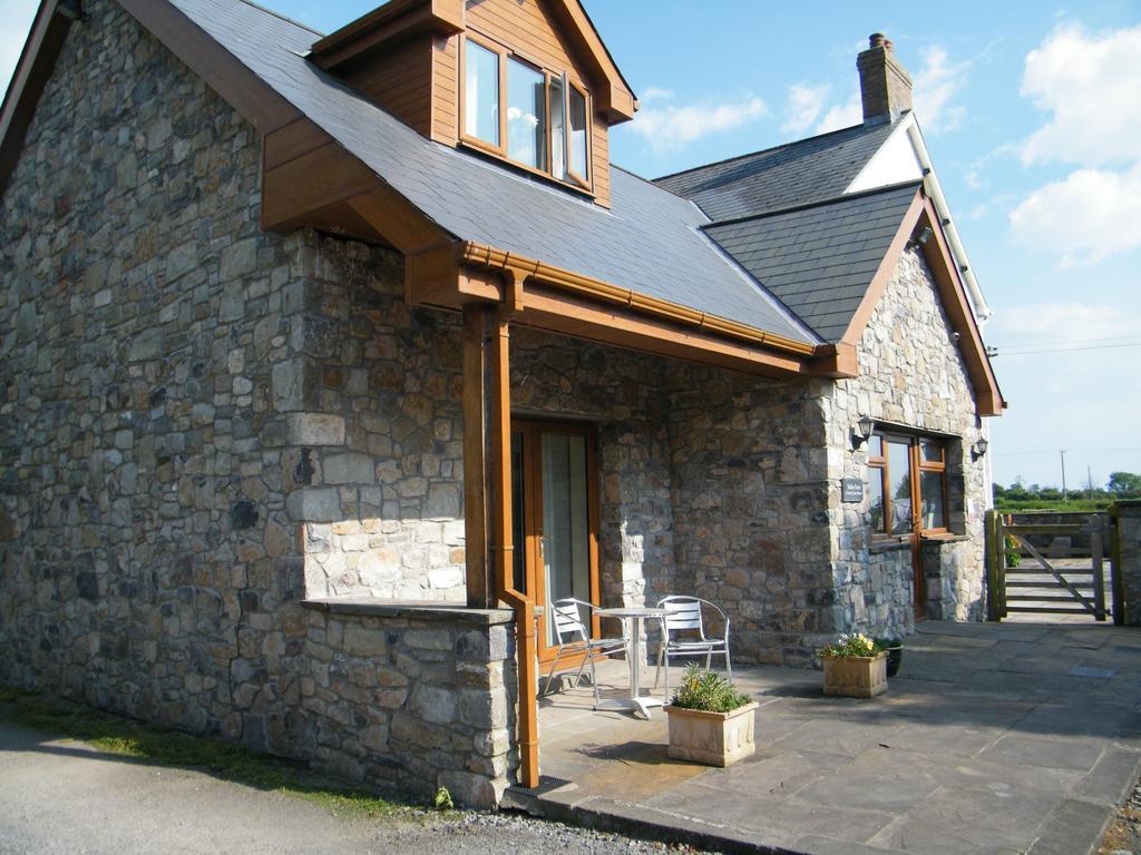 Ballas Farm Country Bridgend (Wales)