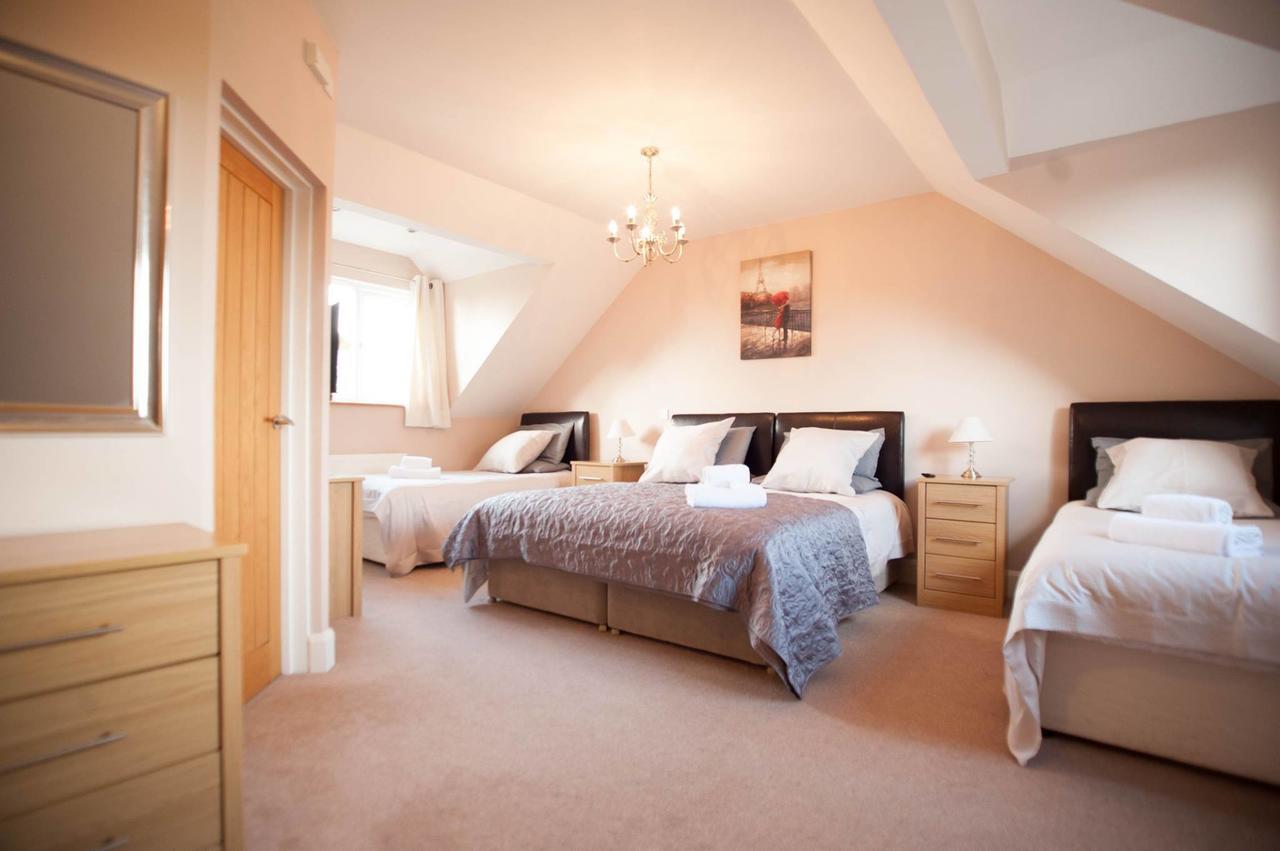 Ballas Farm Country Bridgend (Wales)
